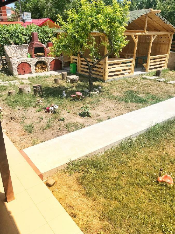 Barbarosa Vama Veche Exterior photo